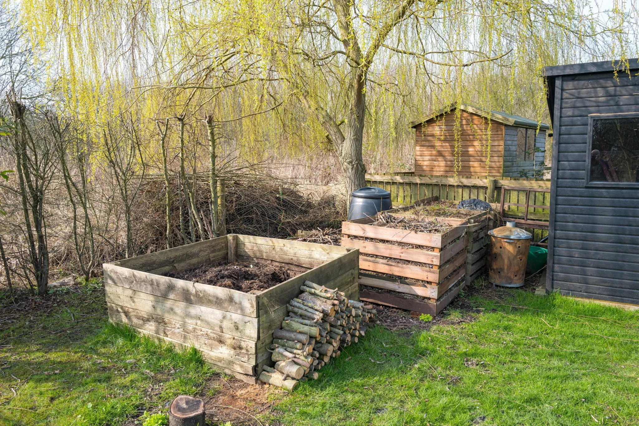 Compost heaps can minimise house waste